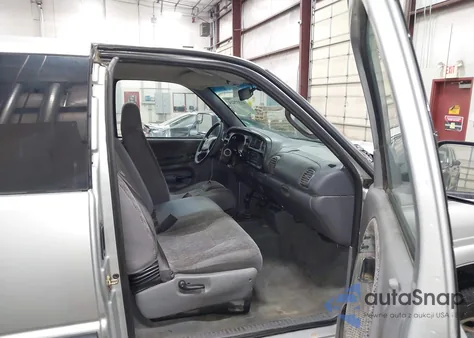 2001 Dodge Ram 2500 St z USA, uszkodzony, nr VIN 3B7KF23651G735797